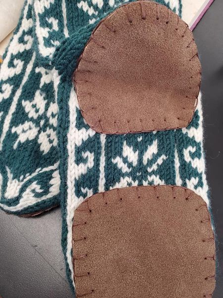 Knit Slippers with Suede Bottoms